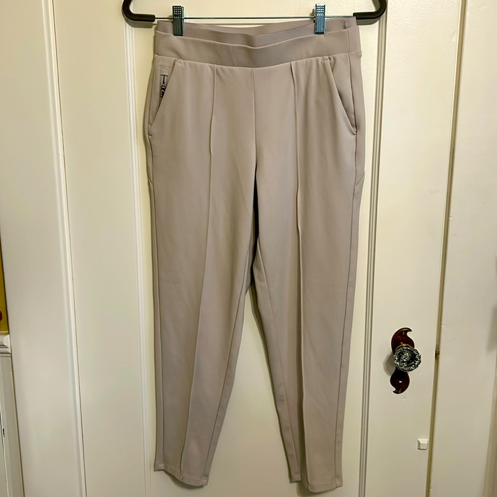Women’s Athleta Venice Pintuck pants